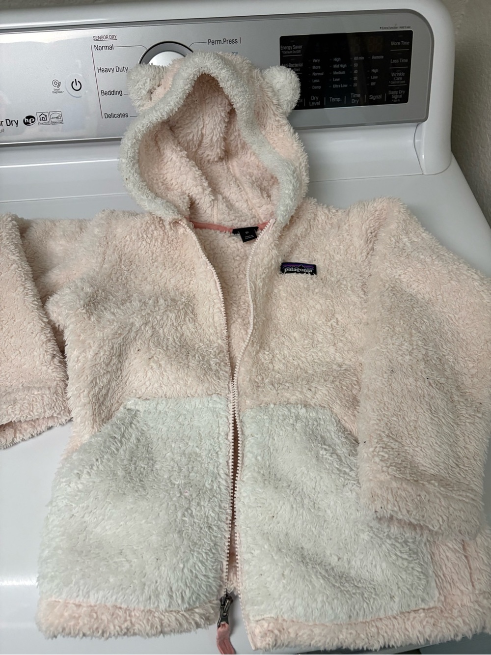 Patagonia Kids Pale Pink Sherpa Hooded Jacket with Cream Pockets